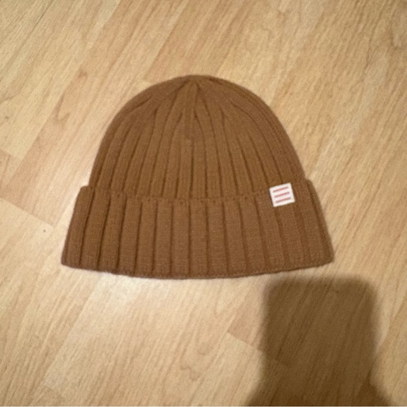 Urban Outfitters Fisherman Beanie Brown - Picture 1 of 3